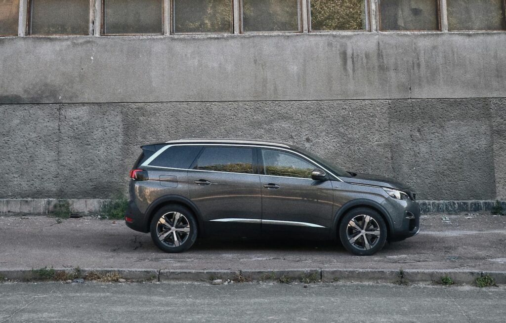 Le marché automobile français face aux paradoxes