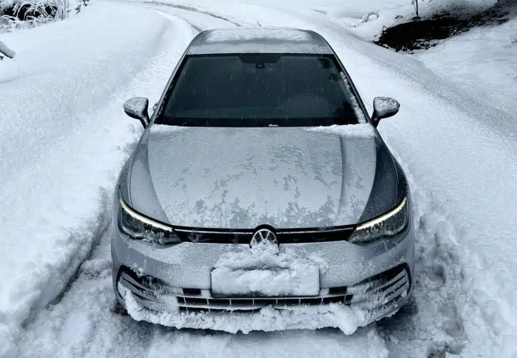 Ces gestes d’hiver qui abîment votre voiture