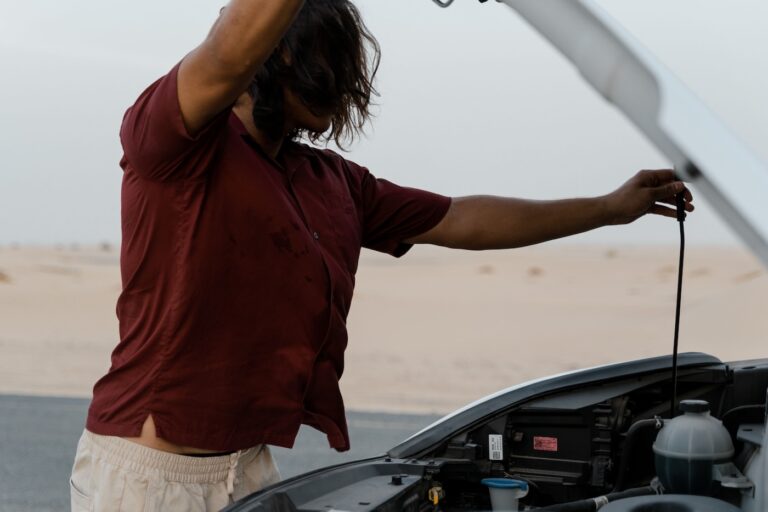 Les 5 points à vérifier sur votre voiture avant un week-end estival