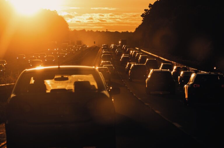 Rouler sous plus de 35 °C : comment éviter la fatigue au volant ?